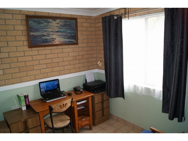 52 Anderson Street, Avenell Heights QLD 4670