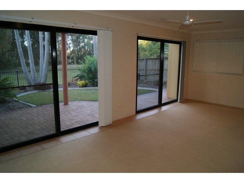 162 SYLVAN DRIVE, Moore Park Beach QLD 4670