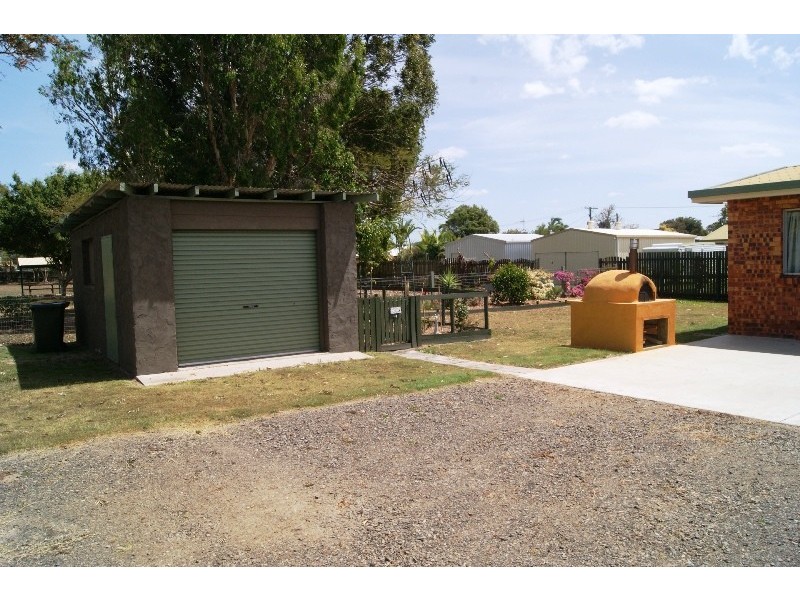 4 Russell Street, Bundaberg North QLD 4670