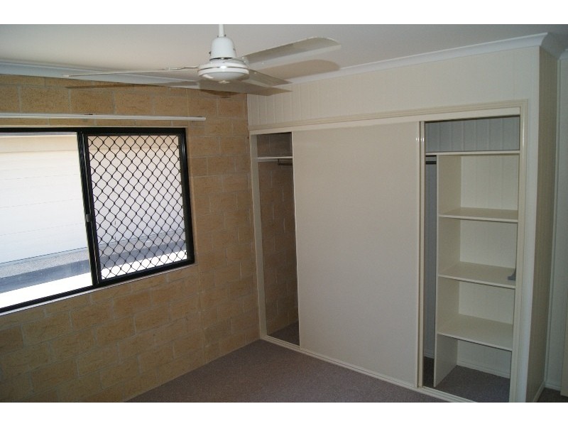 2/65  GAVIN STREET, Bundaberg North QLD 4670
