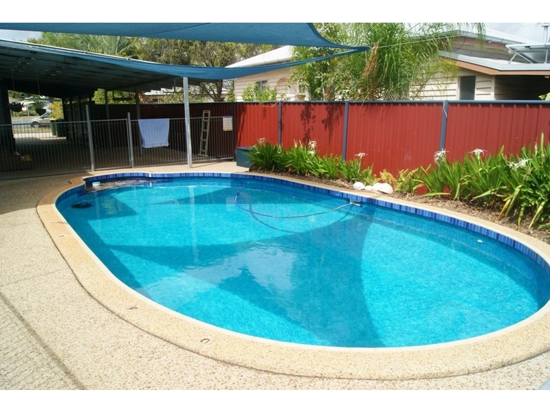 100 Boundary Street, Walkervale QLD 4670