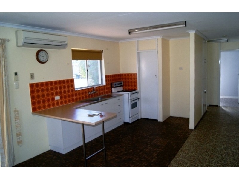 29 Sea Esplanade, Burnett Heads QLD 4670