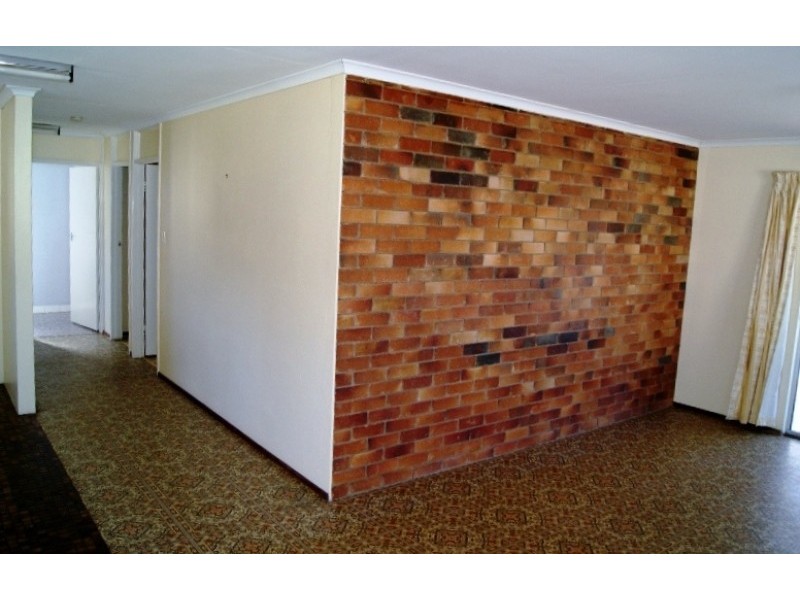 29 Sea Esplanade, Burnett Heads QLD 4670