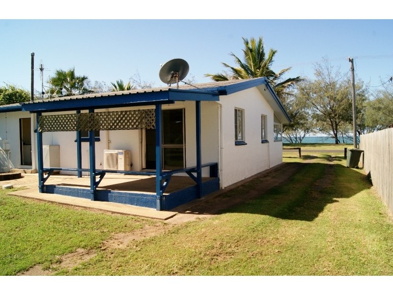 29 Sea Esplanade, Burnett Heads QLD 4670