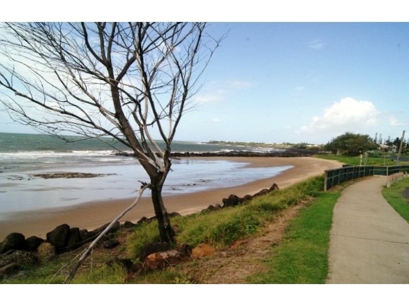 29 Sea Esplanade, Burnett Heads QLD 4670