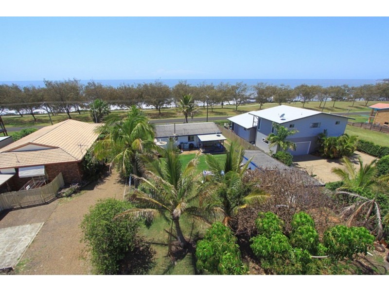 29 Sea Esplanade, Burnett Heads QLD 4670
