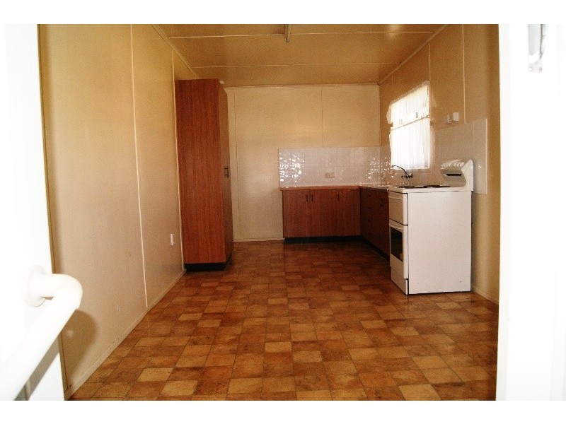 11 Walters Street, Bundaberg North QLD 4670