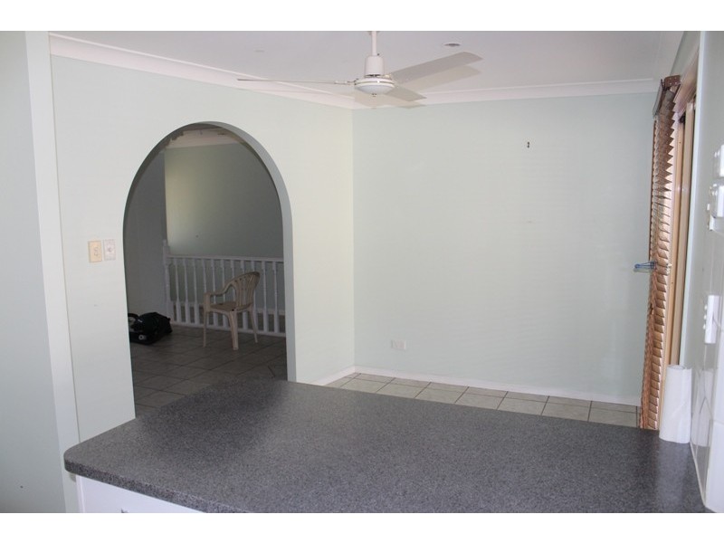 5 Holzberger Street, Moore Park Beach QLD 4670