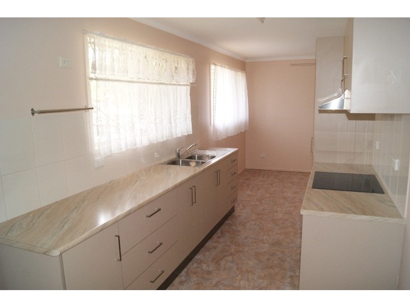61 Heaps Street, Avenell Heights QLD 4670