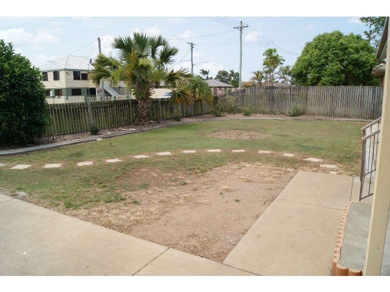 61 Heaps Street, Avenell Heights QLD 4670