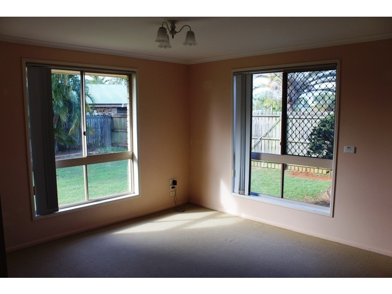 16 Seymore Street, Kalkie QLD 4670