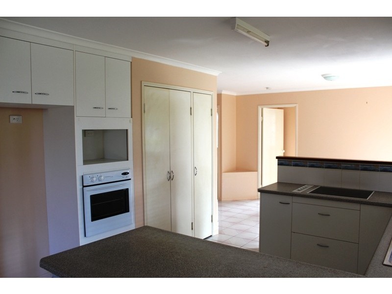 16 Seymore Street, Kalkie QLD 4670