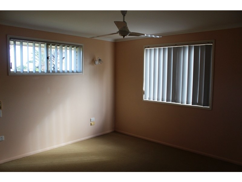 16 Seymore Street, Kalkie QLD 4670