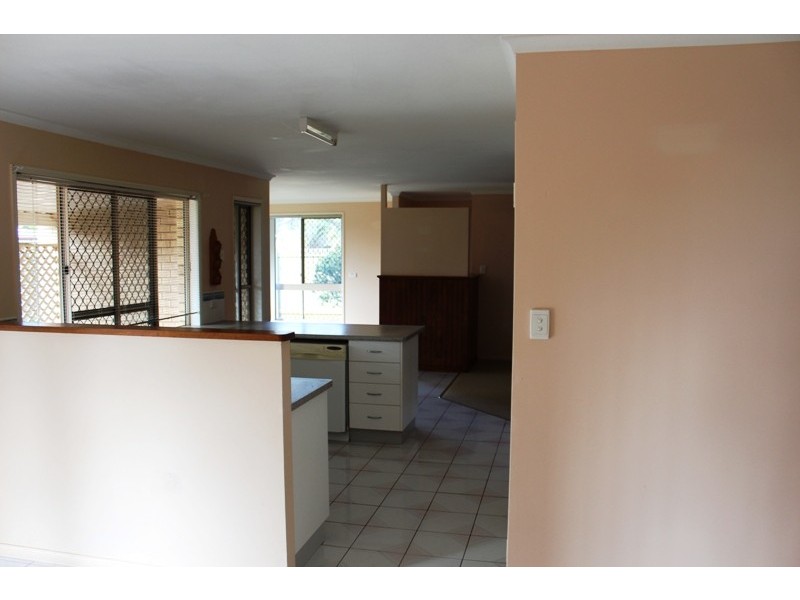 16 Seymore Street, Kalkie QLD 4670