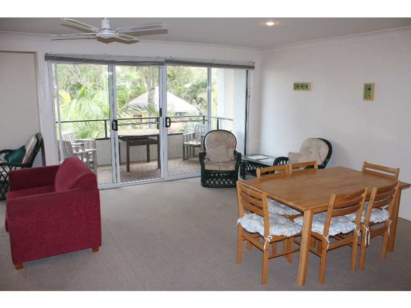 12/2 Sylvan Drive, Moore Park Beach QLD 4670