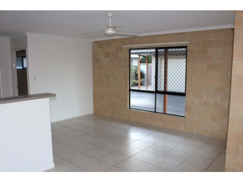 2/65 Gavin Street, Bundaberg North QLD 4670