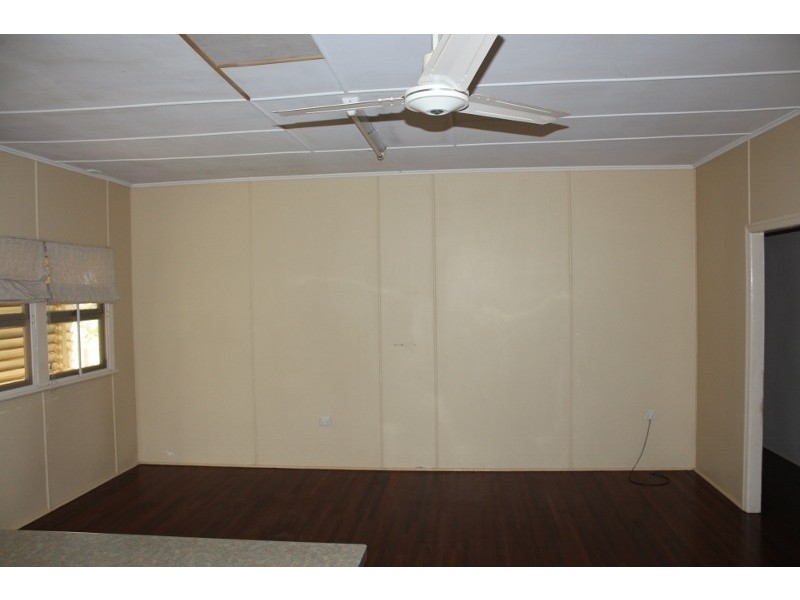 774 Claytons Road, Alloway QLD 4670