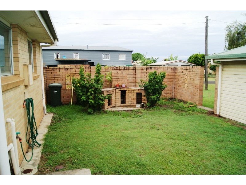 21 Totten Street, Kepnock QLD 4670