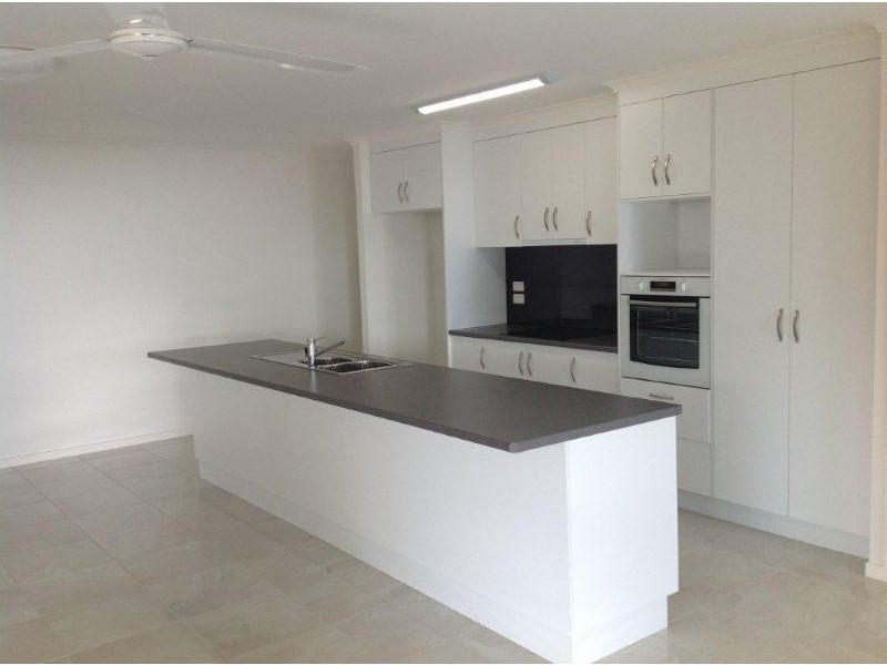 10 Green Avenue, Branyan QLD 4670