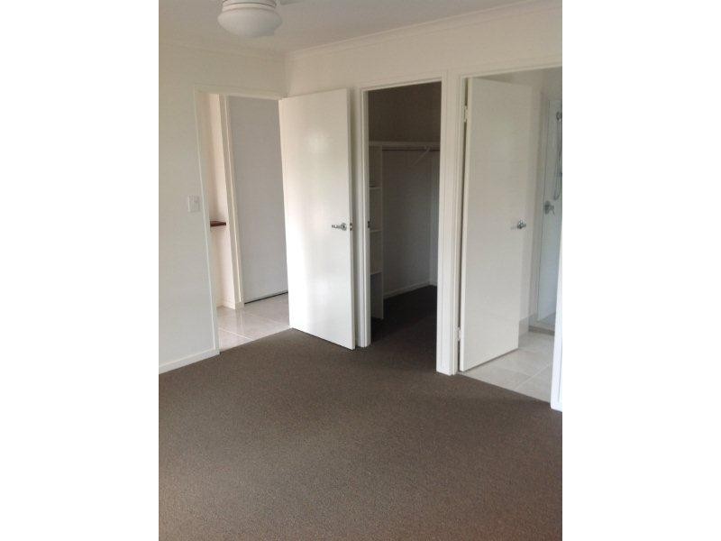 10 Green Avenue, Branyan QLD 4670