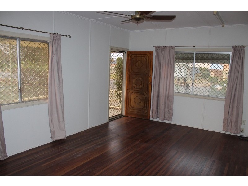 15 Blamey Street, Avenell Heights QLD 4670