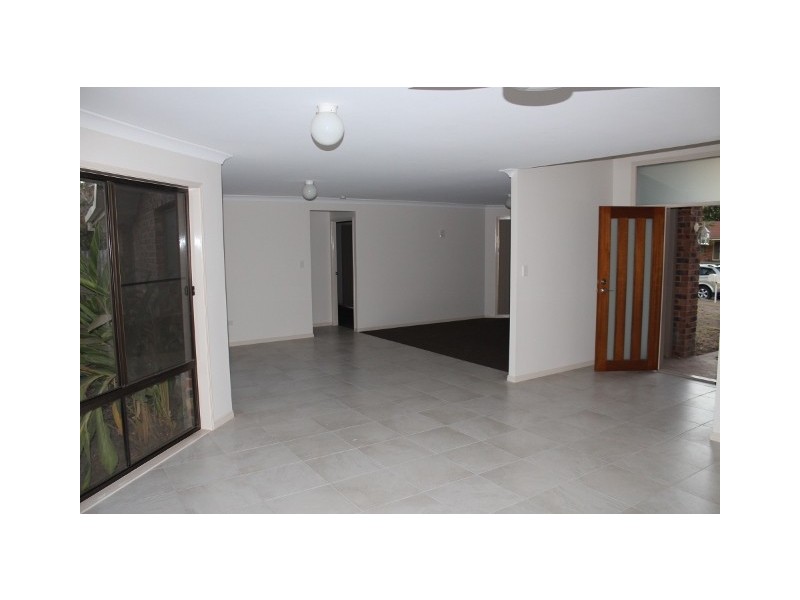 33 Mariners Way, Bundaberg North QLD 4670