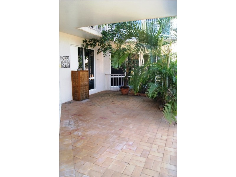 1/150 Sylvan Drive, Moore Park Beach QLD 4670