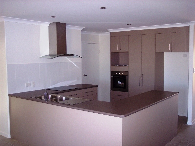 32 Sienna Blvd, Ashfield QLD 4670