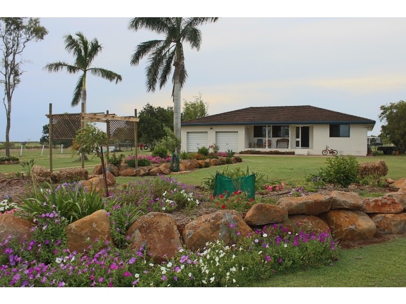 467 Lovers Walk, Bundaberg QLD 4670
