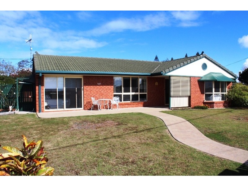 121 Shelley Street, Burnett Heads QLD 4670