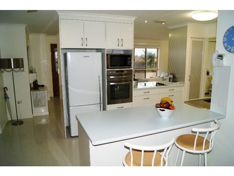 121 Shelley Street, Burnett Heads QLD 4670