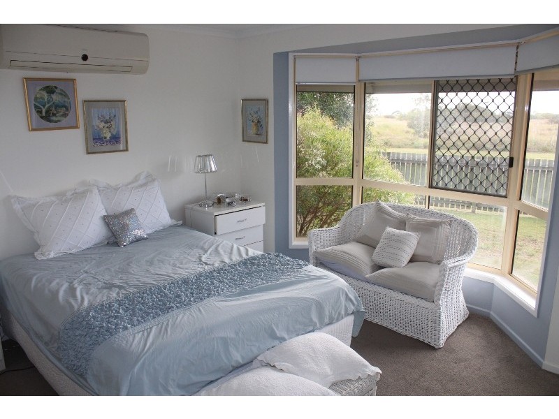 121 Shelley Street, Burnett Heads QLD 4670