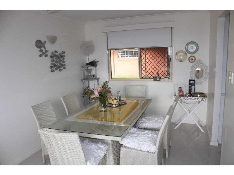 121 Shelley Street, Burnett Heads QLD 4670