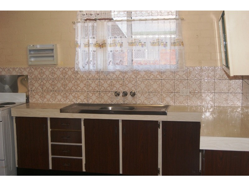 4/52 Alamein Street, Svensson Heights QLD 4670