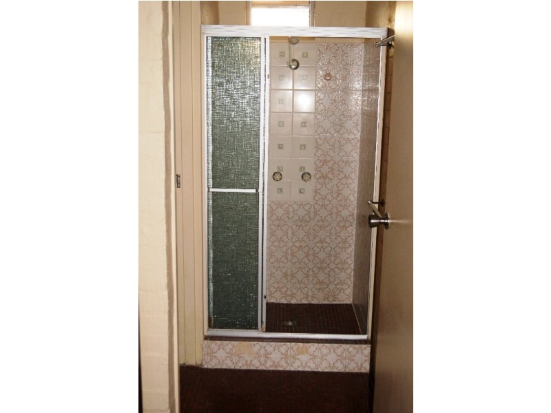 4/52 Alamein Street, Svensson Heights QLD 4670