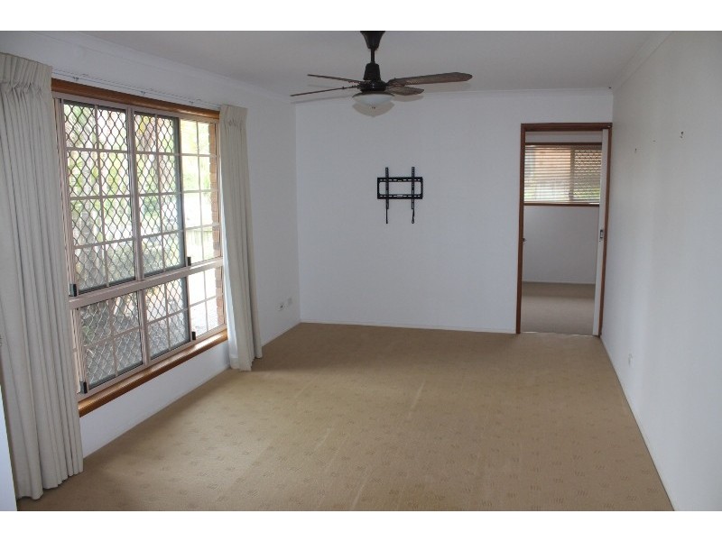 8 Tea Tree Court, Moore Park Beach QLD 4670