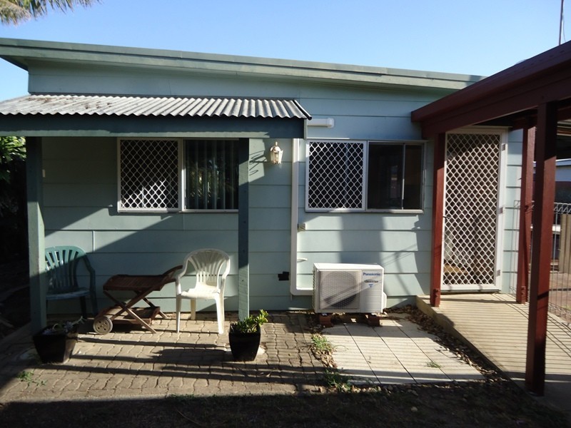 42 Dunn Road, Avenell Heights QLD 4670