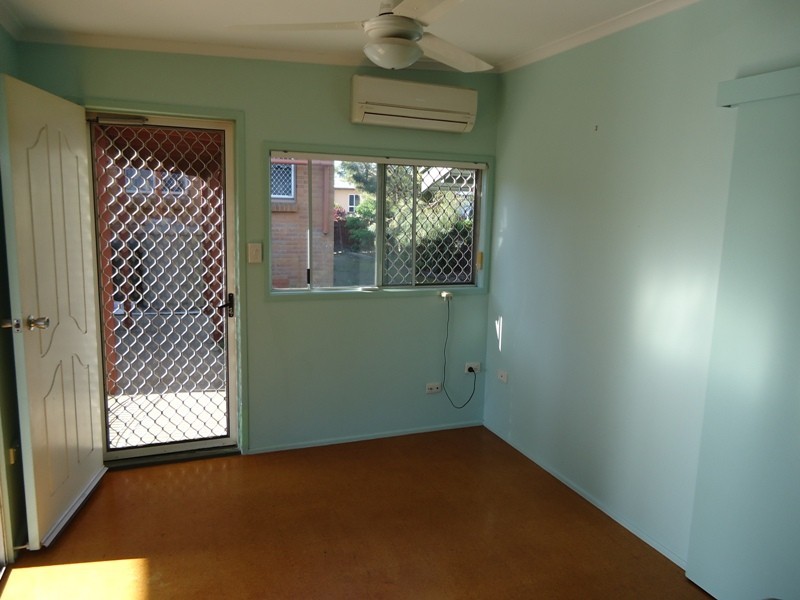 42 Dunn Road, Avenell Heights QLD 4670