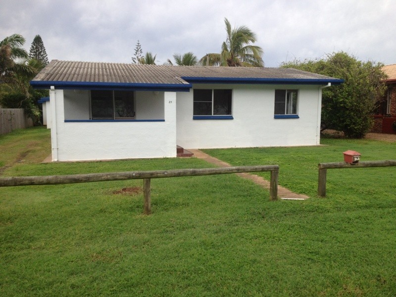 29 Sea Esplanade, Burnett Heads QLD 4670