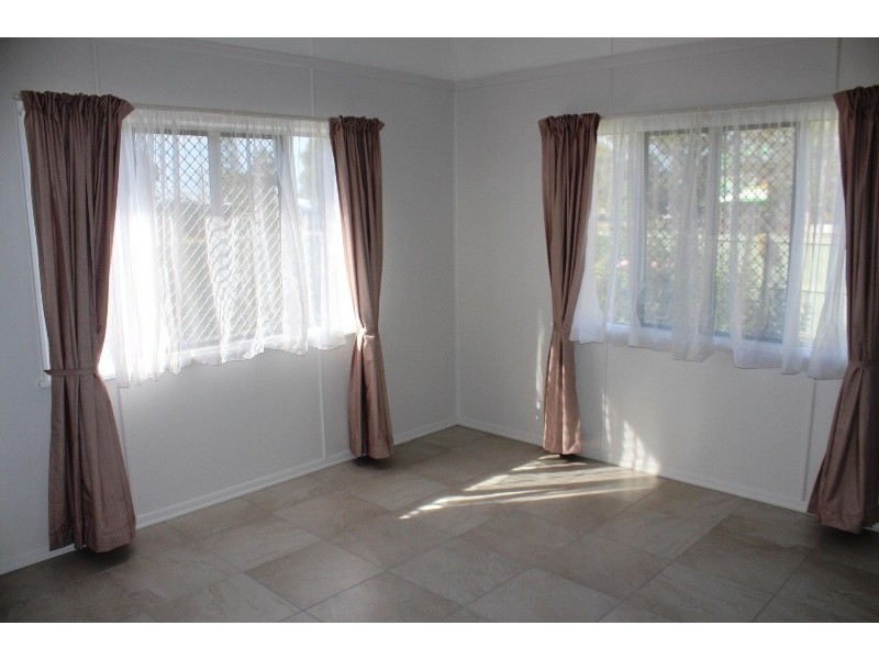 16 Mount Perry Road, Bundaberg North QLD 4670