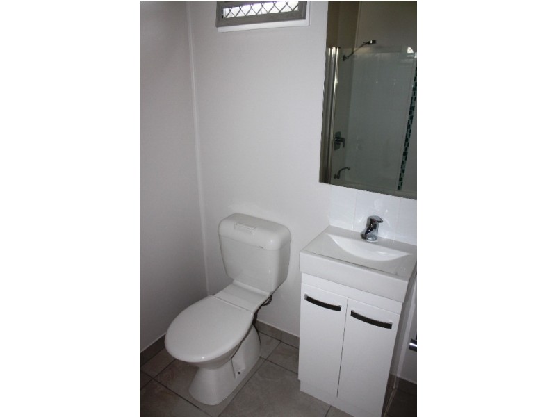 16 Mount Perry Road, Bundaberg North QLD 4670