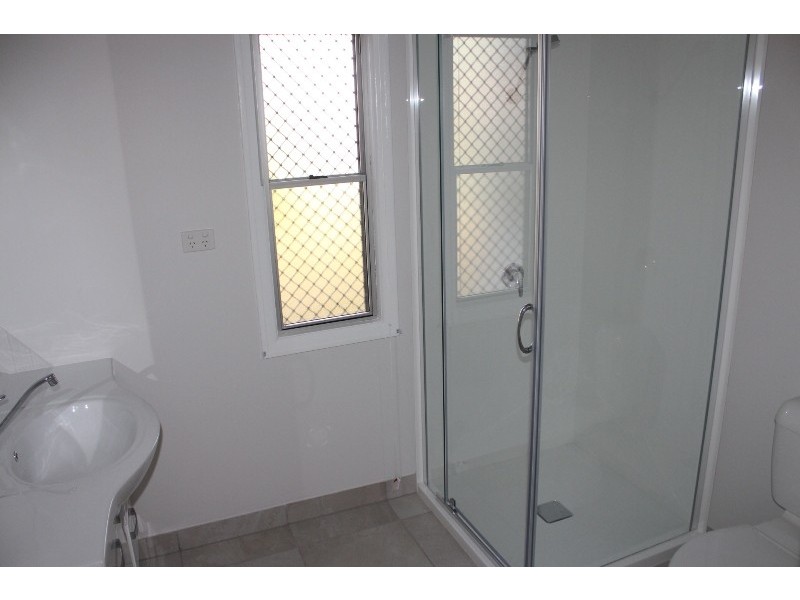 16 Mount Perry Road, Bundaberg North QLD 4670