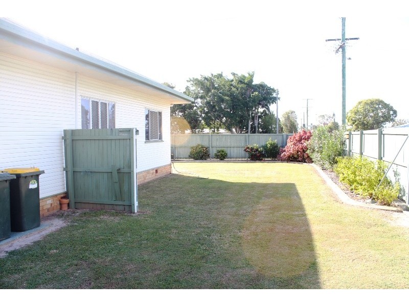 16 Mount Perry Road, Bundaberg North QLD 4670