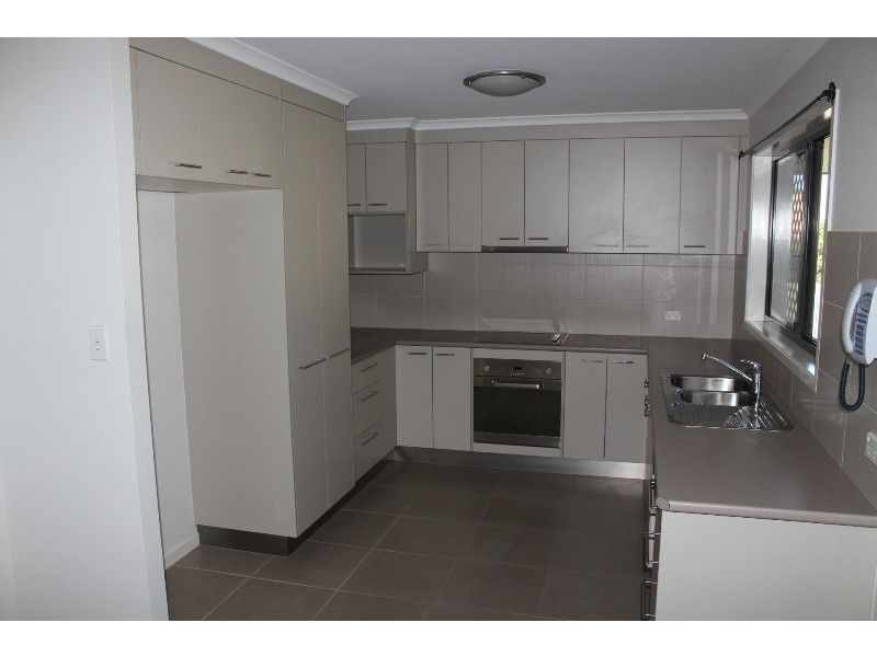 17 Rifle Range Road, Innes Park QLD 4670