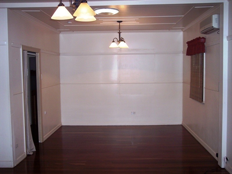 21 SVENSSON STREET, Svensson Heights QLD 4670