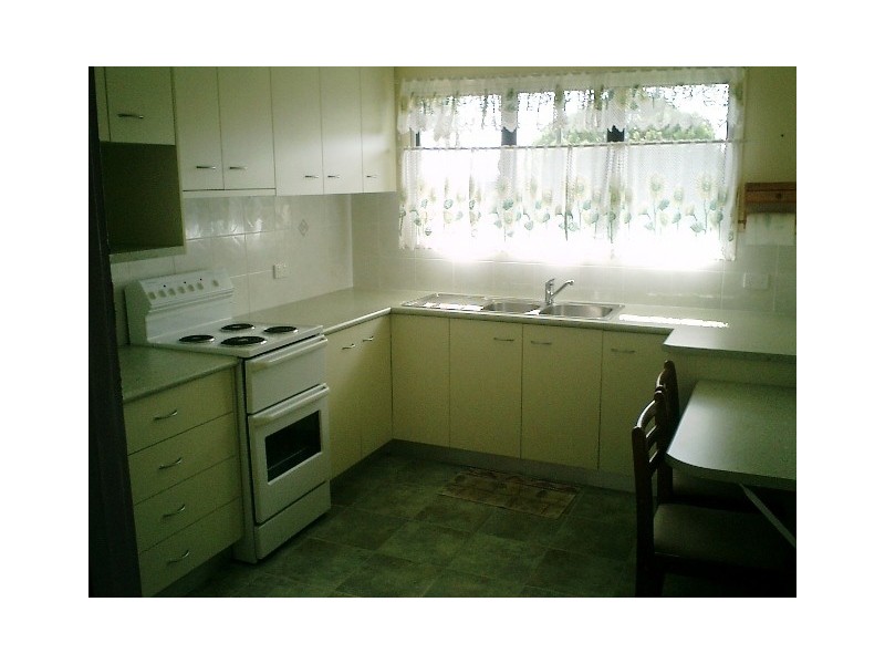 Avenell Heights QLD 4670