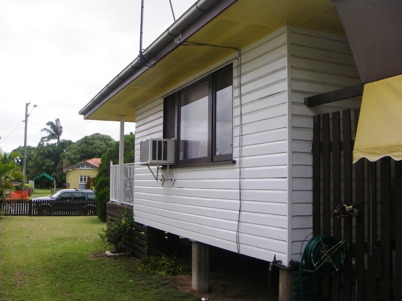 Avenell Heights QLD 4670