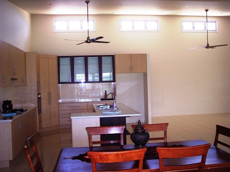 14 Gill Place, Kalkie QLD 4670