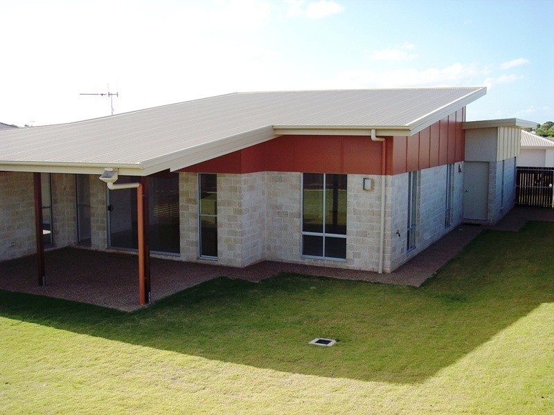 14 Gill Place, Kalkie QLD 4670