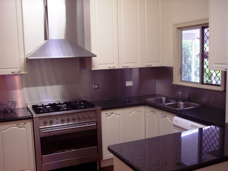 21 Svensson Street, Svensson Heights QLD 4670